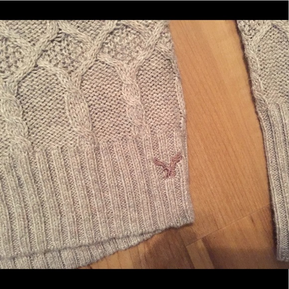 American Eagle Sweater, Tan, Size Medium - Picture 2 of 4
